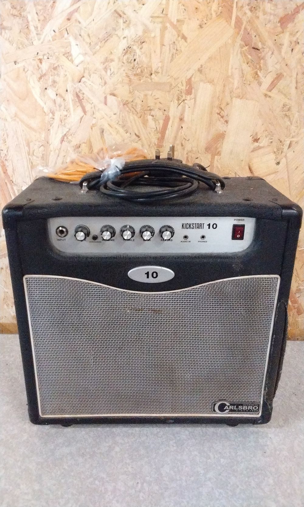 Lot 216: Carlsbro Kickstart 10 Guitar Amplifier