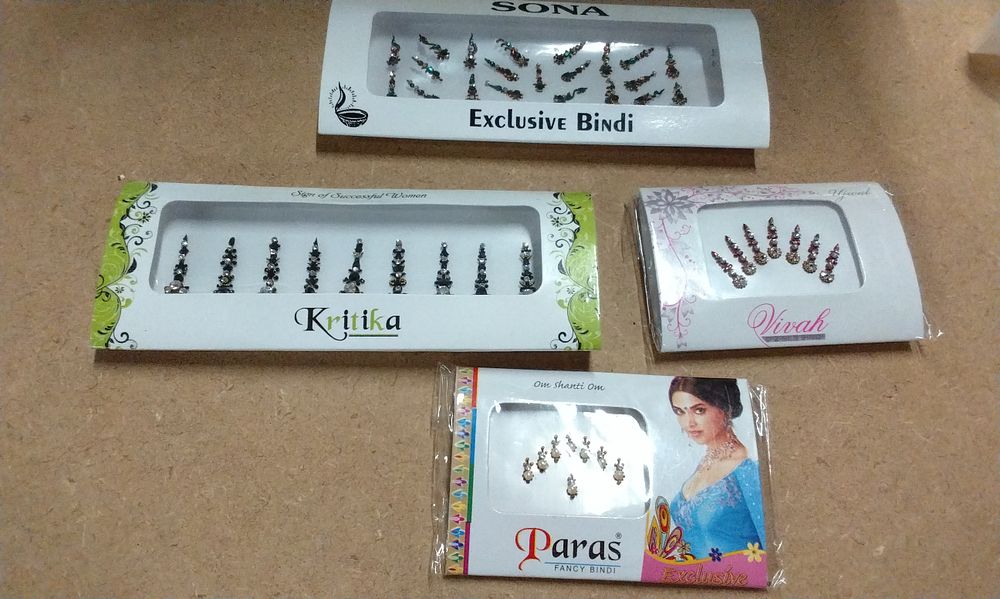 Lot 236: Vivah Brand Teardrop Bindis with Clear Stone Accents