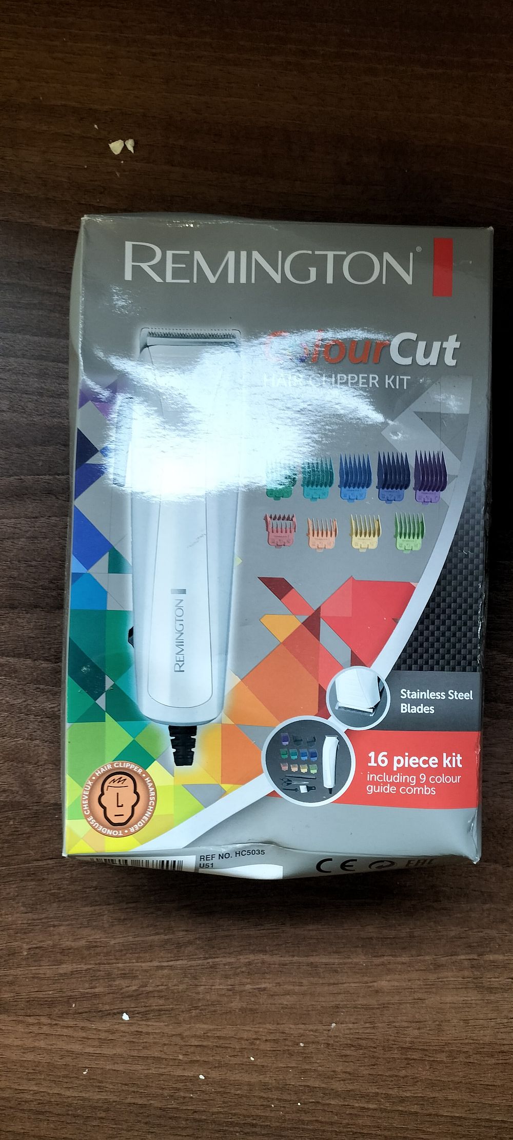 Lot 268: A Remington Colour Cut Hair Clipper Kit, Model HC5035
