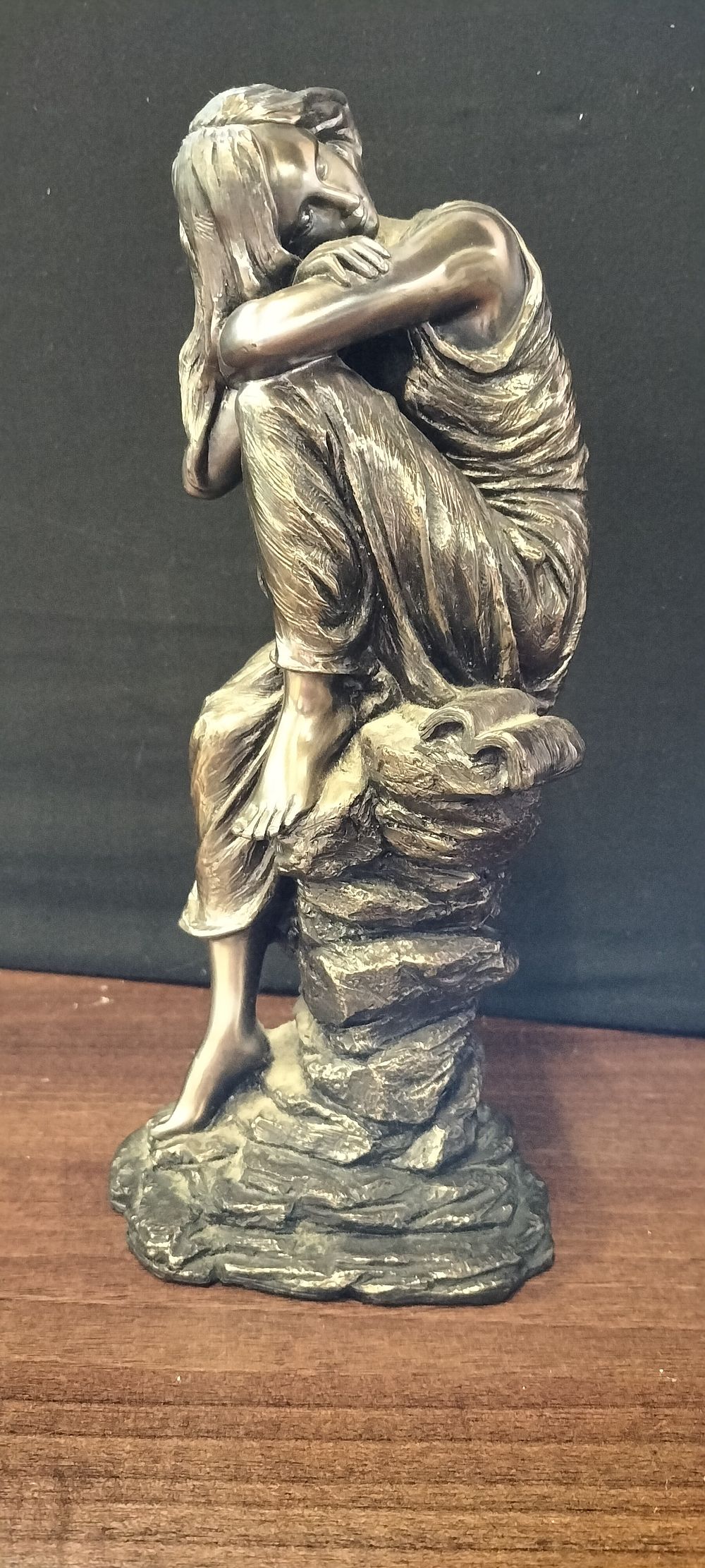 Lot 277: Art Deco Style Bronzed-Effect Sleeping Girl Statue