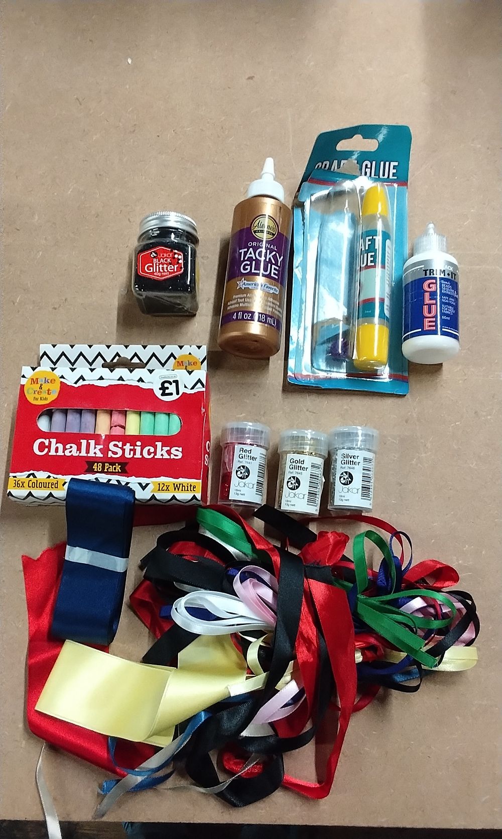 Lot 288: A Collection of Craft Supplies, including Aleene's Original Tacky Glue, Jakar Glitter, and M: Craft For Kids Chalk Sticks