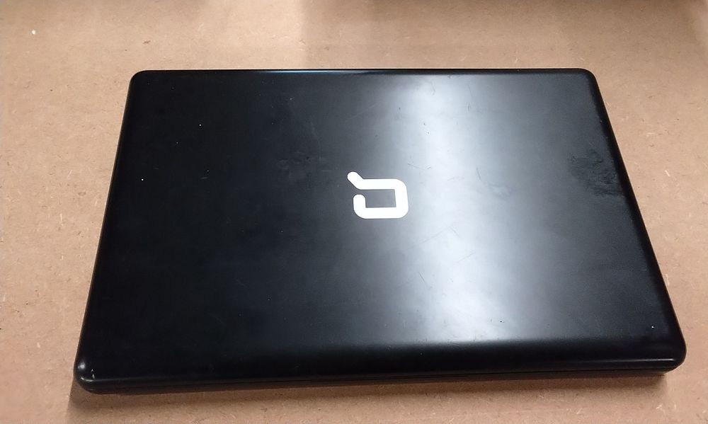 Lot 289: HP Compaq Presario CQ57 Laptop with Windows 7 Home Premium. No Power Supply Untested