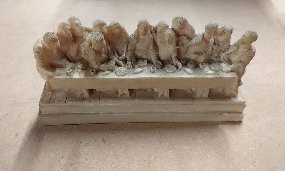 Lot 290: A Modern Last Supper Figural Group, Resin or Composition, Made in Greece