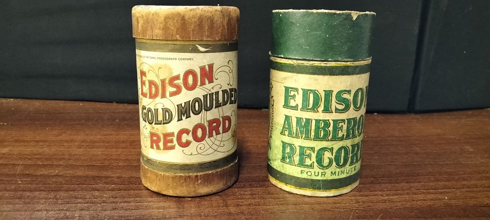 Lot 318: Two Edison Gold Moulded and Amberol Records