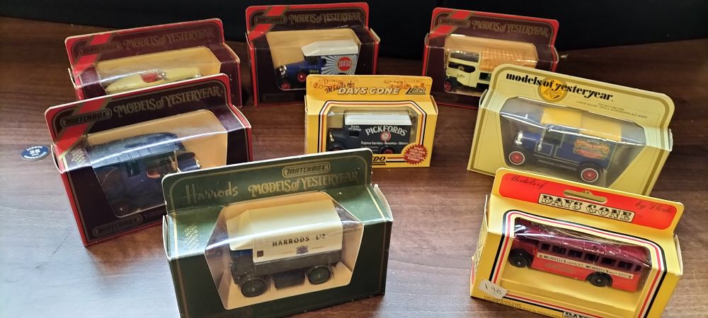 Lot 339: A Collection of 8 Matchbox and Lledo Die-Cast Models