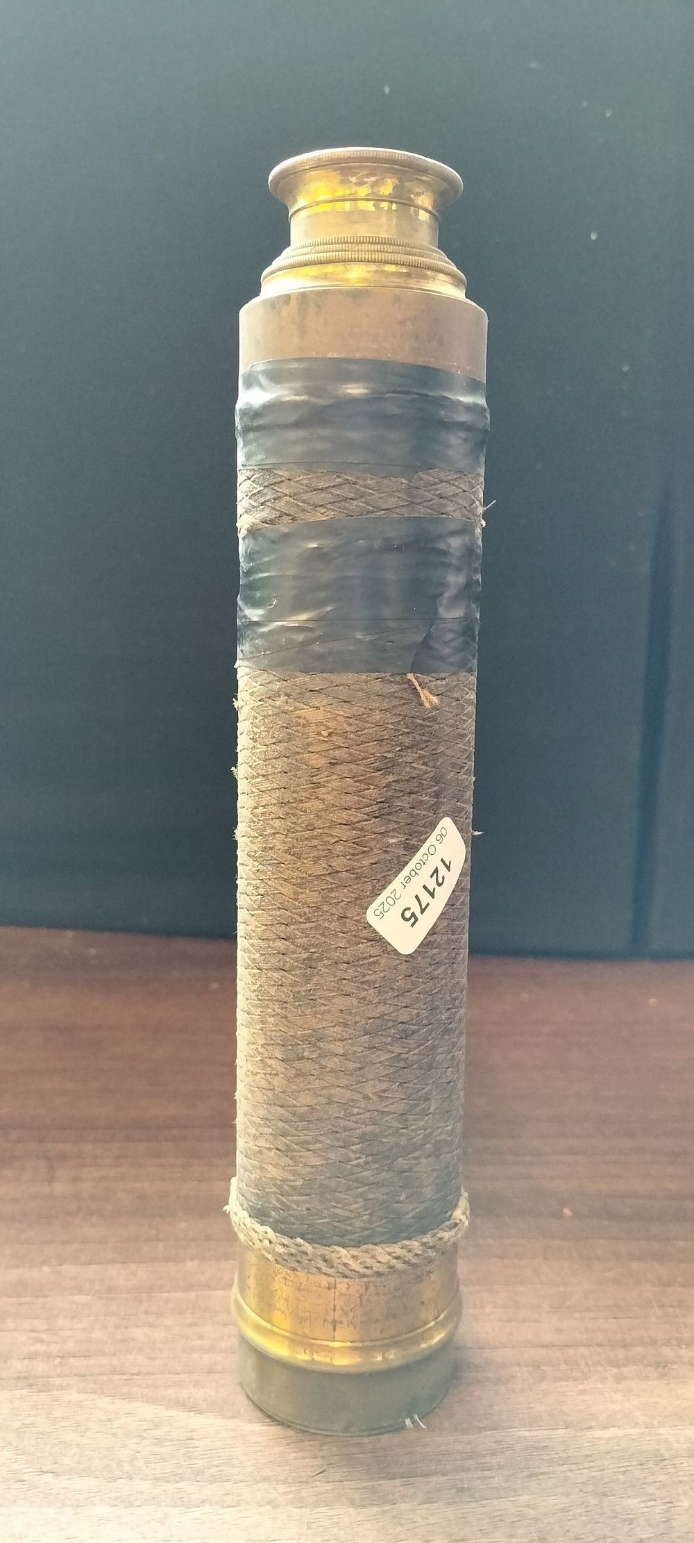 Lot 347: An Antique Brass Nautical Spyglass Telescope