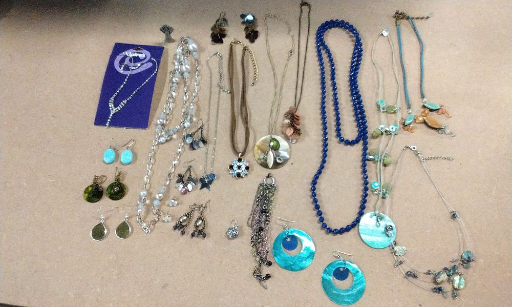 Lot 369: A Collection of Costume Jewelry