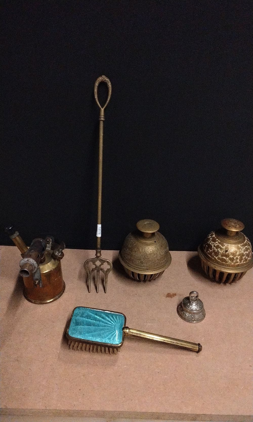 Lot 397: A Group of Antique and Vintage Brass and Mixed Metal Decorative and Utilitarian Objects