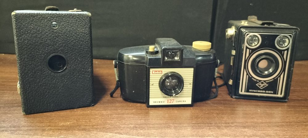 Lot 457: Three Vintage Kodak and Agfa Box Cameras