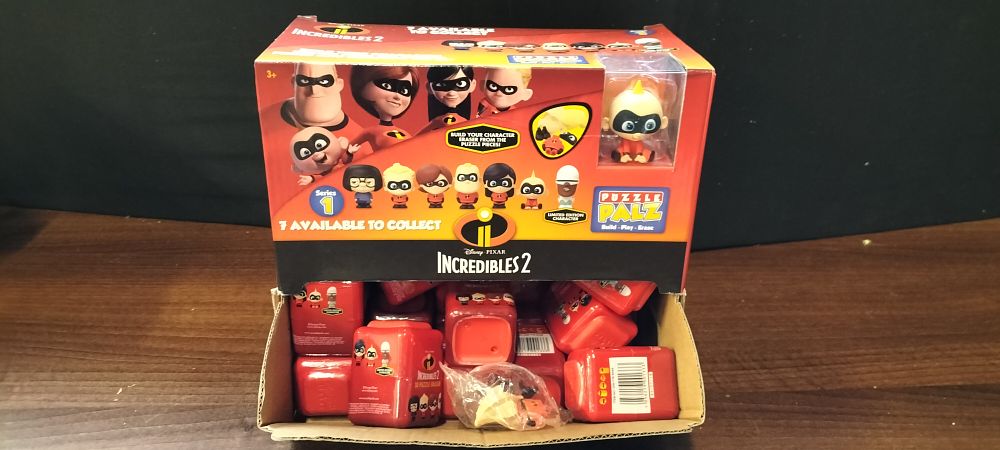 Lot 464: A Collection of Disney PIXAR Incredibles 2 Puzzle Palz 3D Erasers