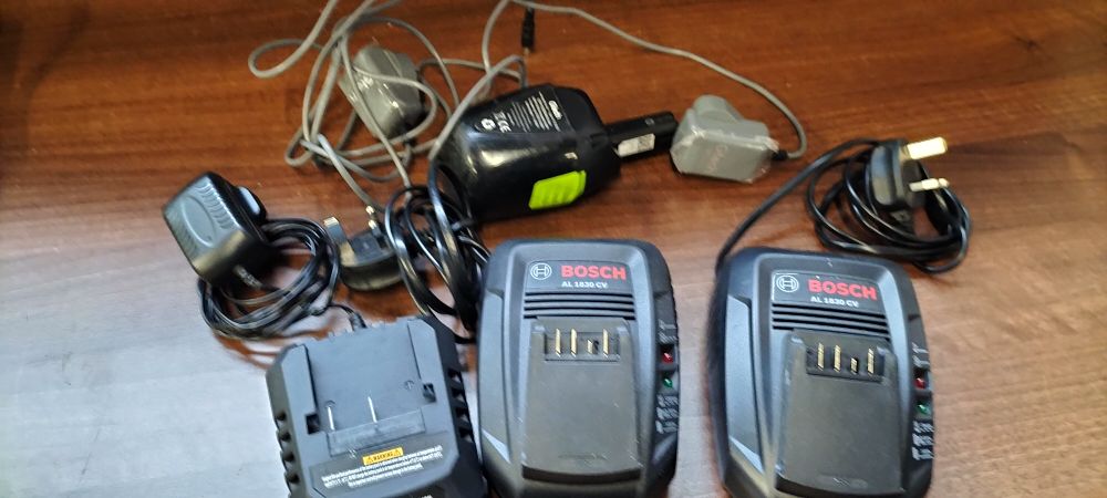 Lot 471: 2 Bosch and 2 Gtech Battery Chargers and Battery