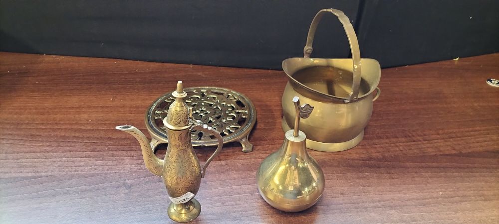 Lot 476: Four Brass Decorative Items