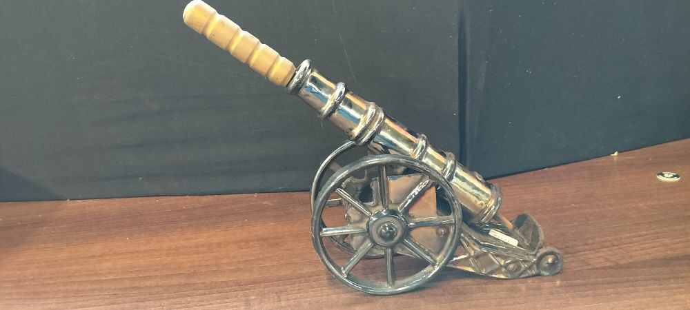 Lot 479: Cast Iron Cannon Poker Stand with Tool