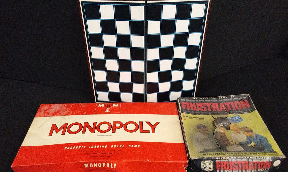 Lot 662: Three Vintage Board Games: Monopoly, Frustration, and a  Chess Board