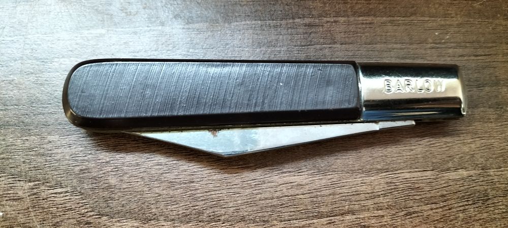 Lot 678: 1 Barlow Stag Folding Knife Proof of age required upon collection