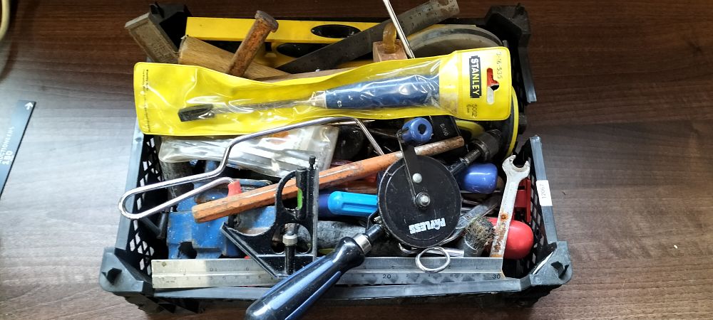 Lot 693: A Collection of Assorted Hand Tools in Crate