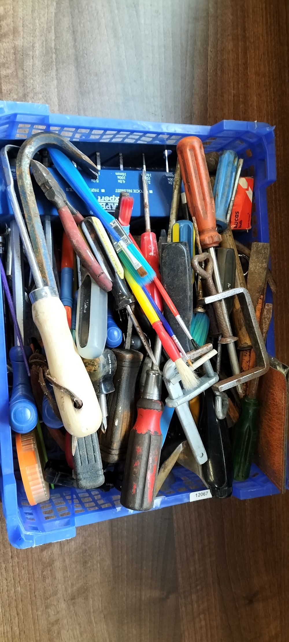 Lot 694: A Collection of Diverse Hand Tools in Crate