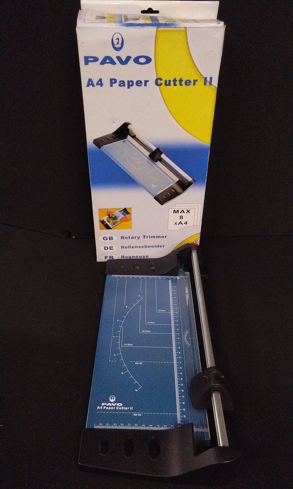Lot 708: PAVO A4 Paper Cutter II Rotary Trimmer