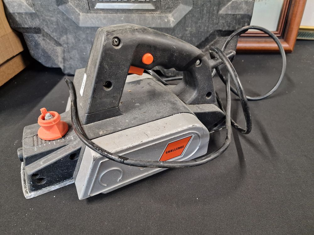 Lot 268: Challenge 650w Power Plane. Tested for Power