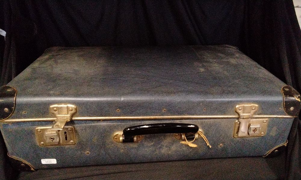Lot 780: Vintage Hard Shell Suitcase