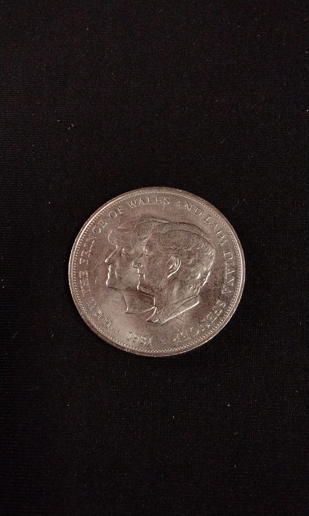 Lot 868: A Charles and Diana Wedding commemorative coin,.