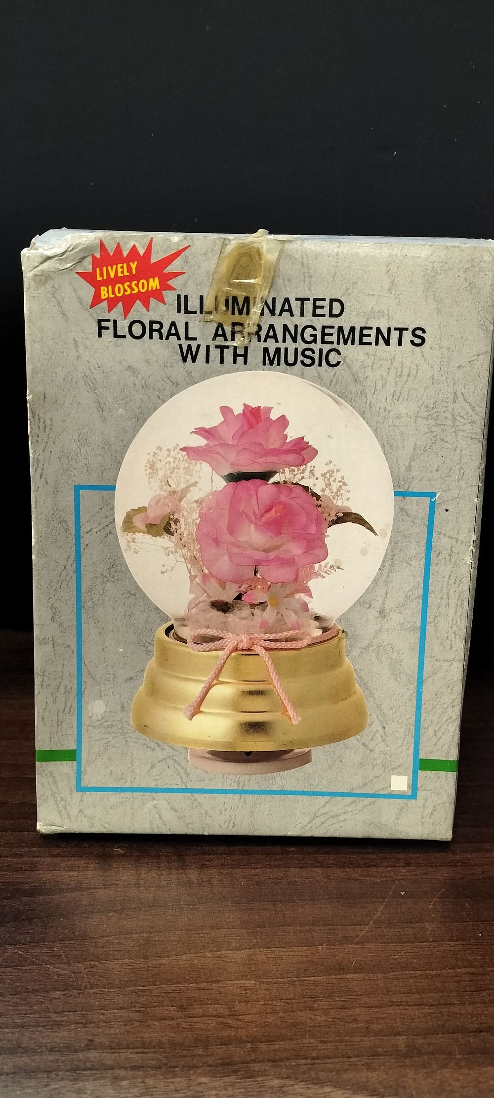Lot 604: Lively Blossom Illuminated Floral Arrangement Music Box