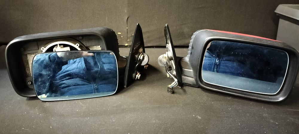 Lot 157: A Pair of BMW E-36 Wing Mirrors Drivers side appears Complete, Passenger Side Missing Rear Cover