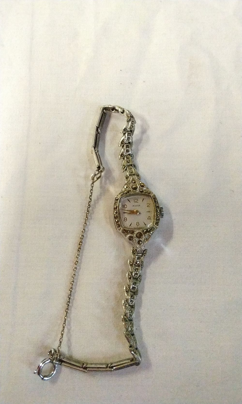 Lot 209: Ladies Vintage Marquisite Avia Cocktail Wind UpWatch