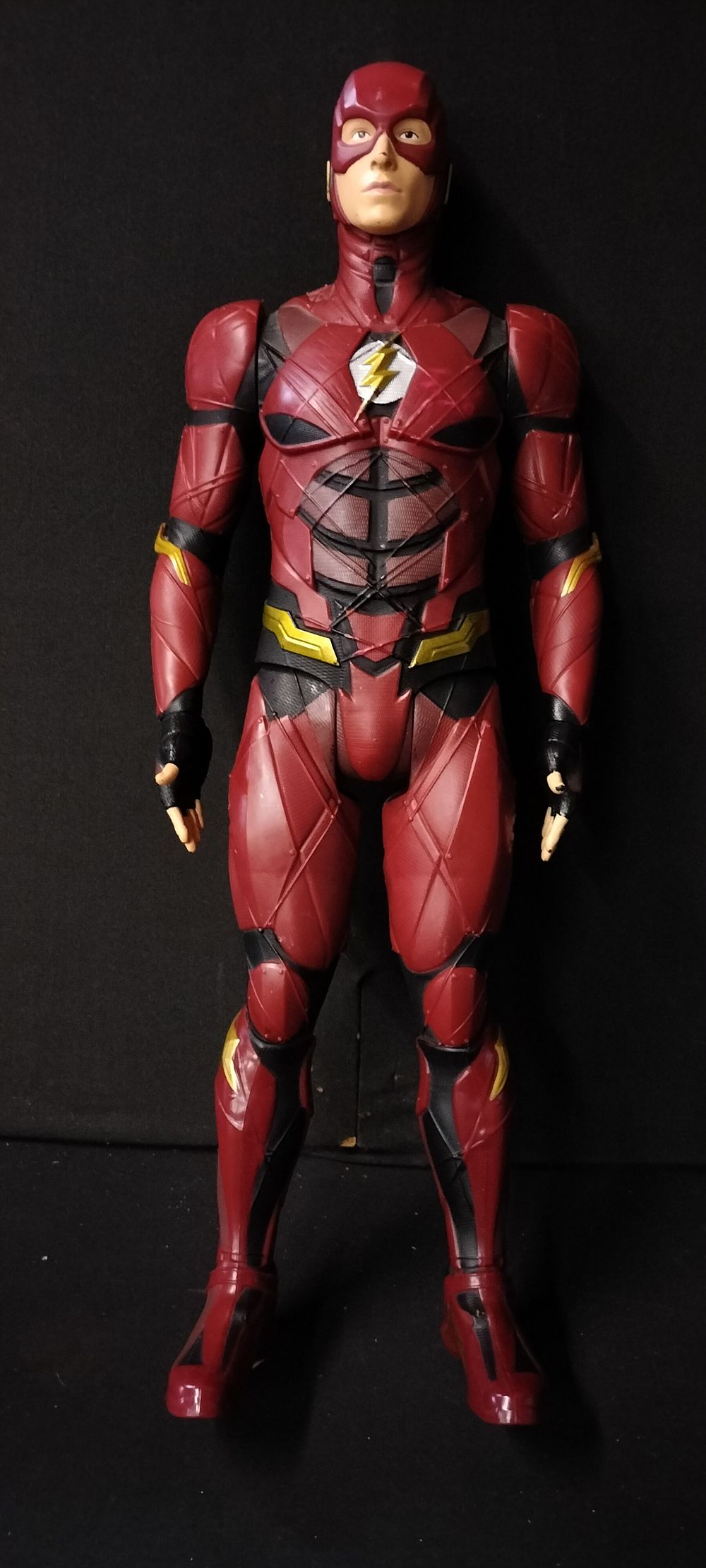 Lot 193: 18" Figure of The Flash from DC Justice League