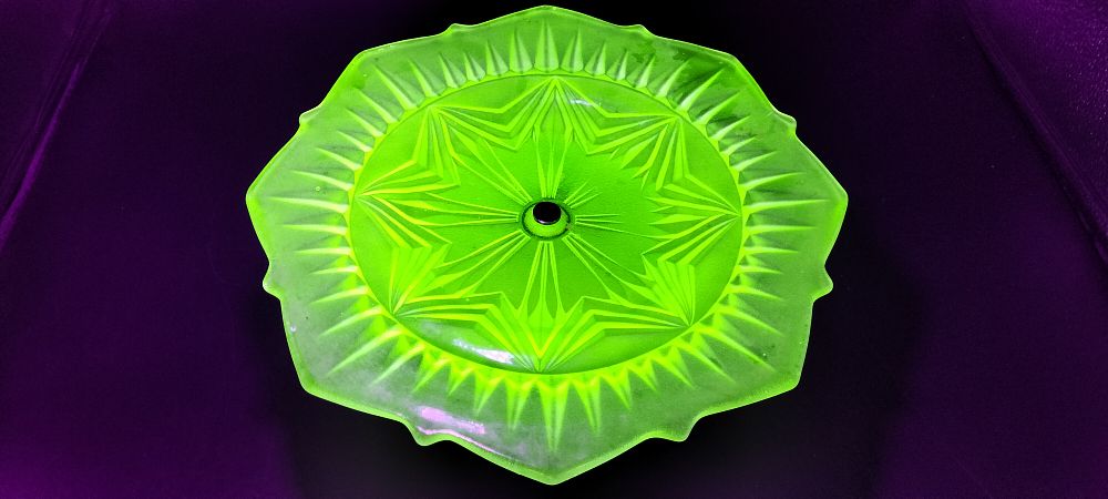 Lot 290: Vintage Art Deco Uranium Glass Cake Stand with Chrome Base