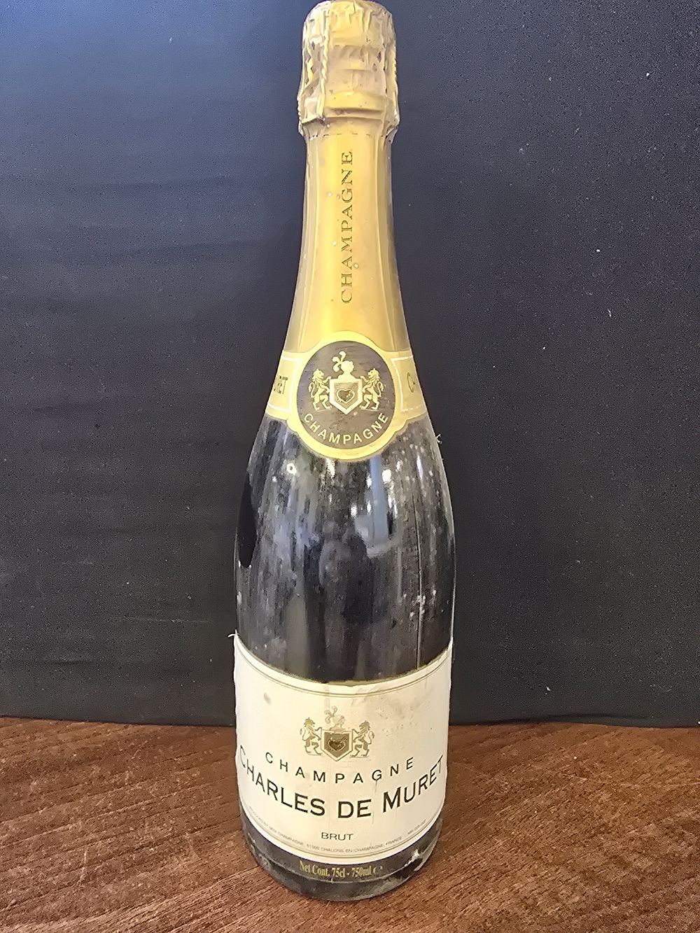 Lot 314: Charles De Muret Brut NV Champagne