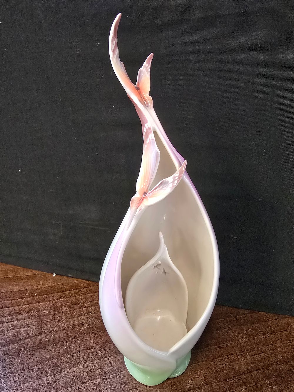 Lot 321: Franz Porcelain Papillon Butterfly Tea Lite Holder from the Papillon collection. 