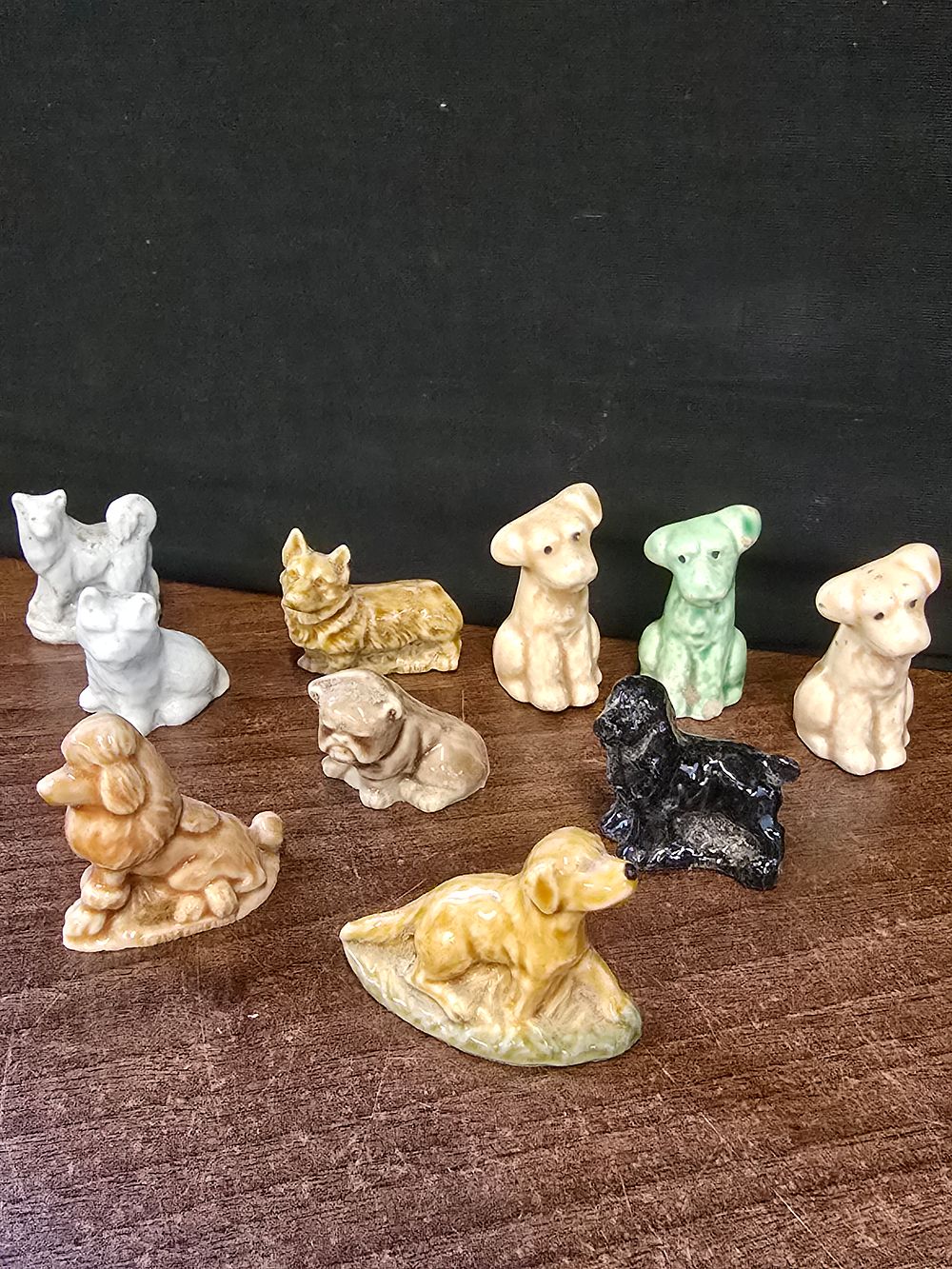Lot 323: A collection of ten wade wimseys and mini Sylvac animals