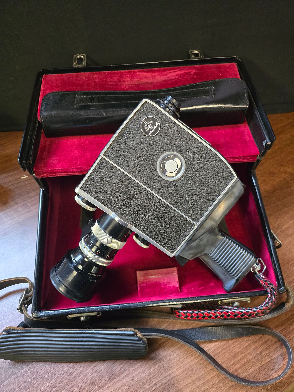 Lot 332: Bolex K2 Zoom Reflex Automatic 8mm movie camera