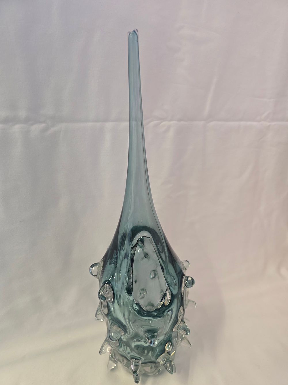 Lot 334: IVV Gothic Italian Range art glass vase. Spiked Blie
