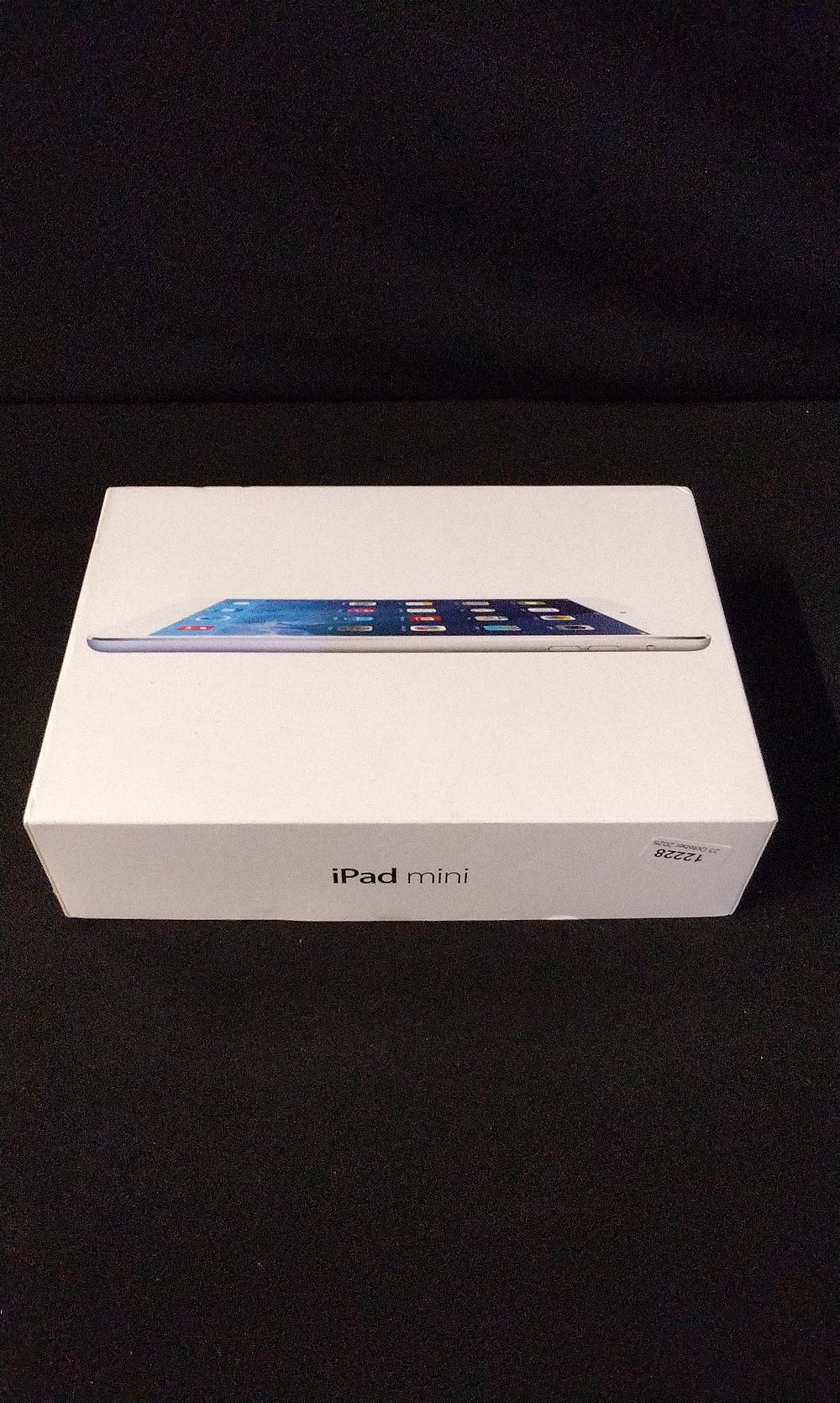 Lot 377: Boxed IPad Mini Silver  WiFi Cell 64Gb