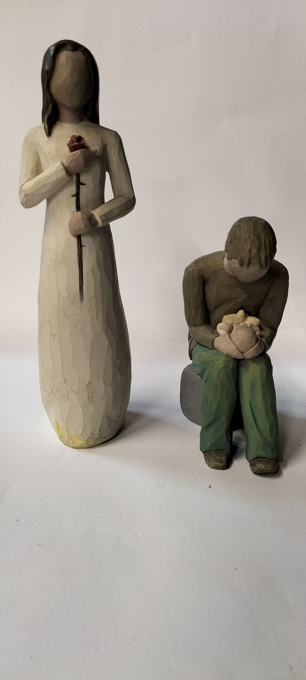 Lot 392: Two Willow Tree Figurines, New Dad and Love