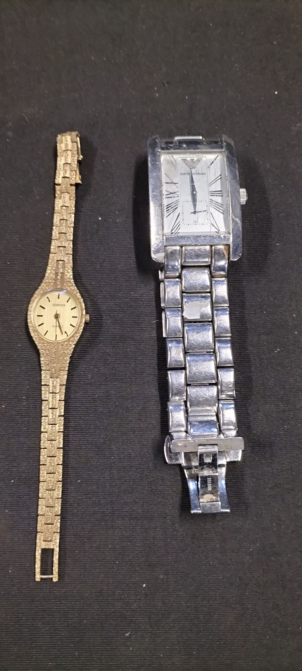 Lot 157: 2 Watches, an Emporio Armani Mens Watch with Stainless Steel Strap and a Ladies Sekonda Gold Toned Ladies Wrist Watch