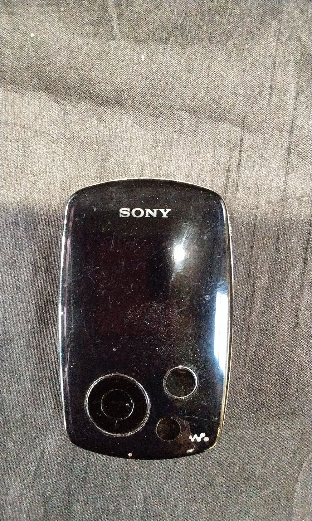 Lot 240: Vintage Sony Walkman 8GB Digital Music Player
