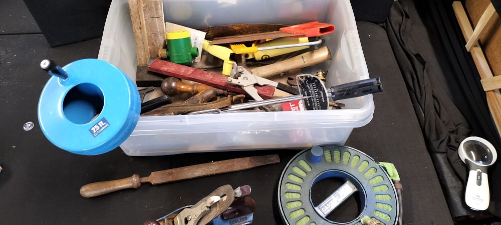 Lot 191: Job Lot of Household and Garden Tools