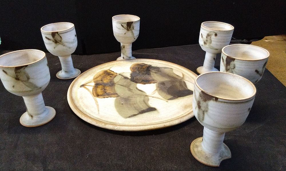 Lot 271: Large Stoneware Serving Tray and 6x Wine Goblets