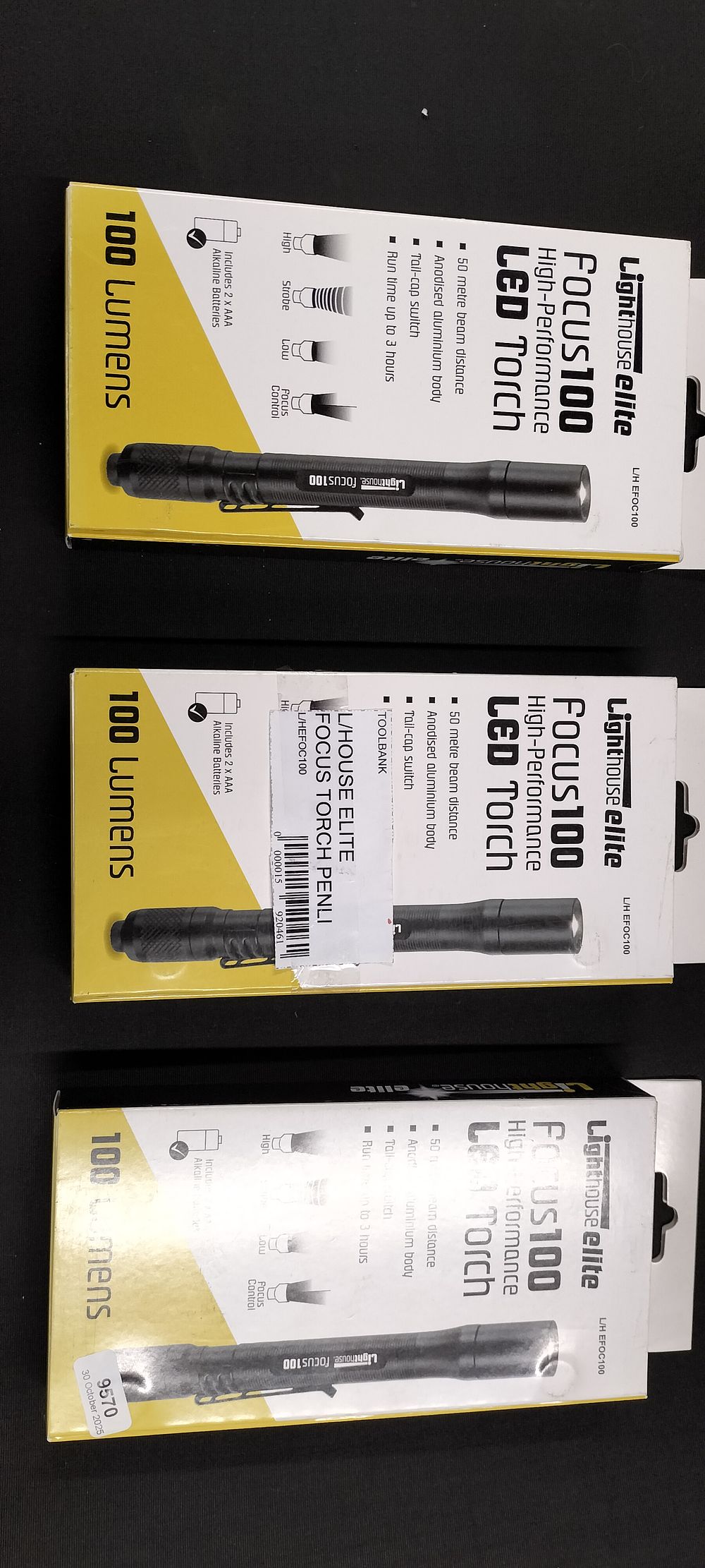 Lot 314: Three Lighthouse Elite Focus 100 High Performance LED Torch