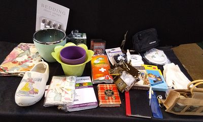 Mixed Lot of Items