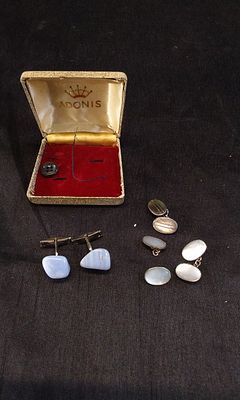 2 Pairs of Cufflinks. Including Agate, mother of Pearl, and 1x Abolone