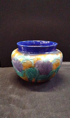 Large Floral Decorative Planter. Measures Approx 20x26cm