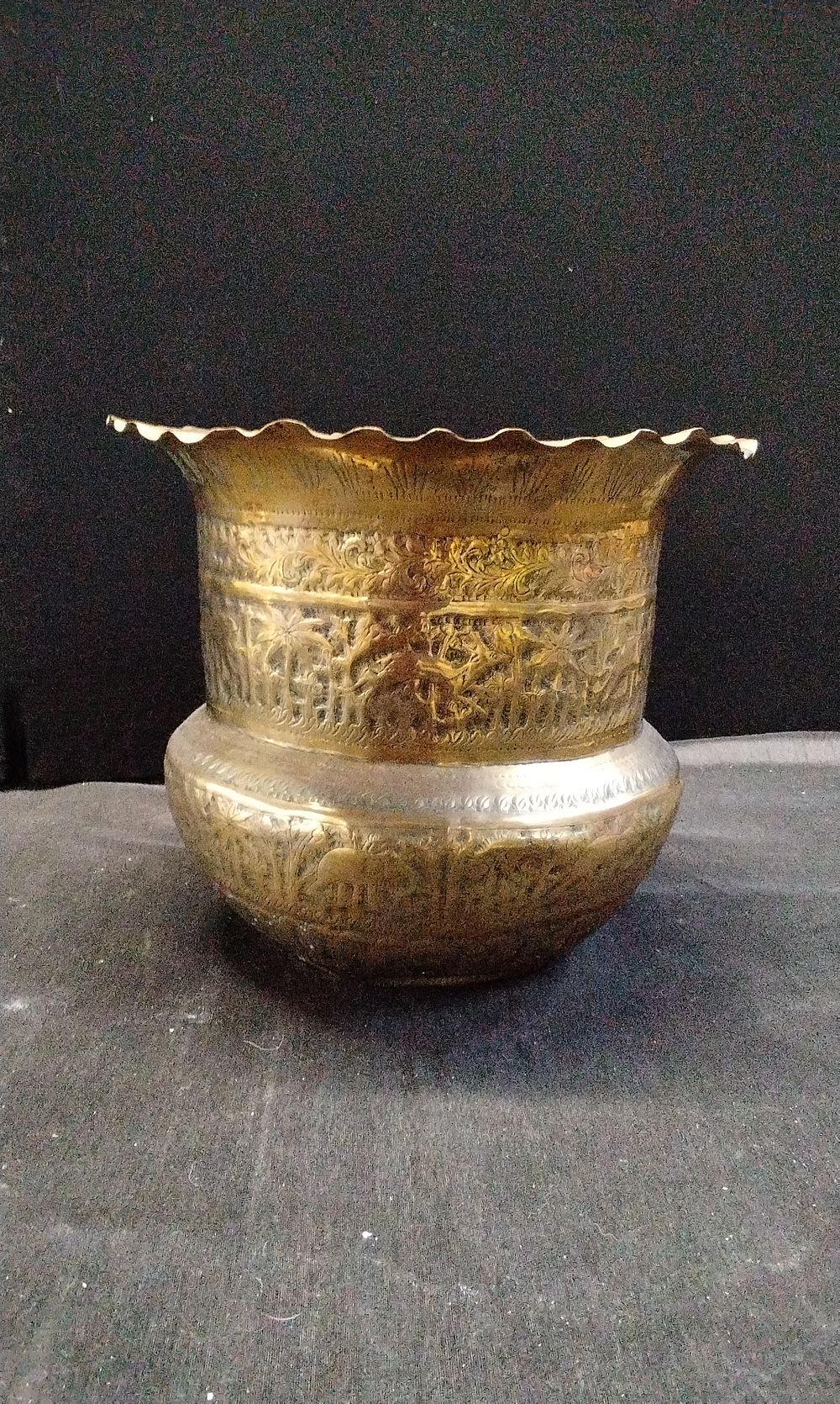 Lot 444: Brass Spittoon, Decorated with Jungle Scene and Animals