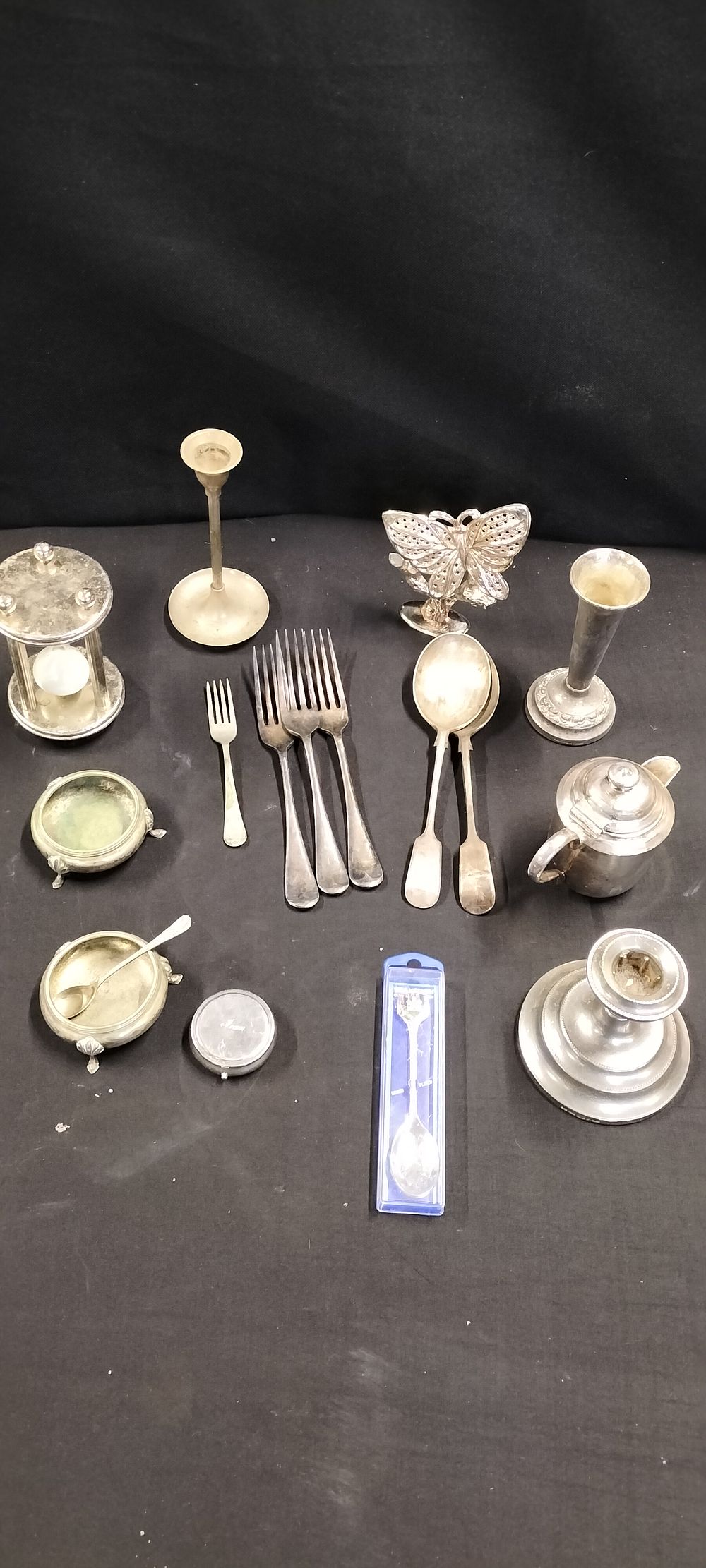 Lot 333: Mixed Lot of Silver Plated Items and Silver Tone Items