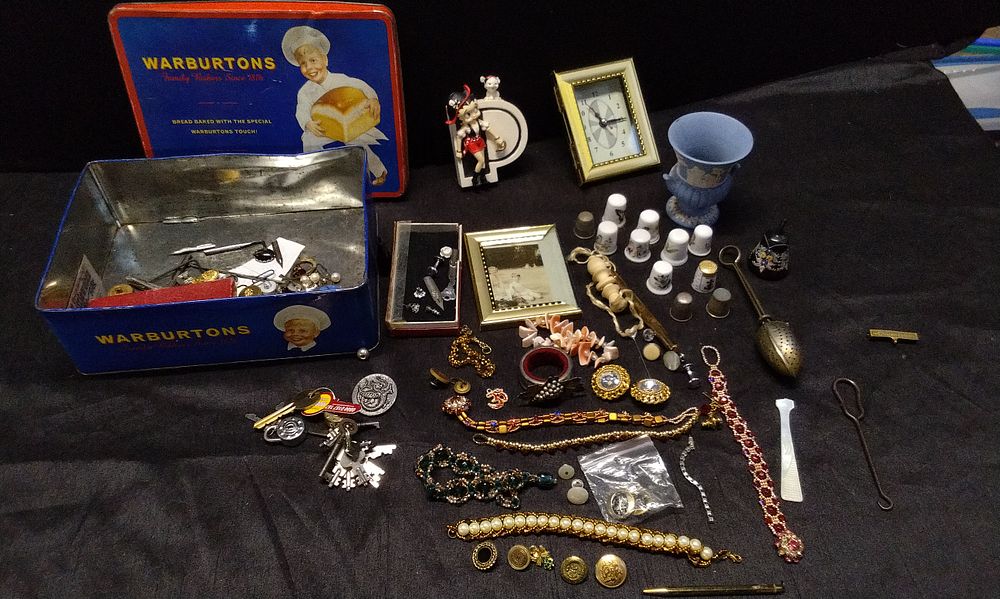Lot 459: Warburtons Tin Containing Various Items