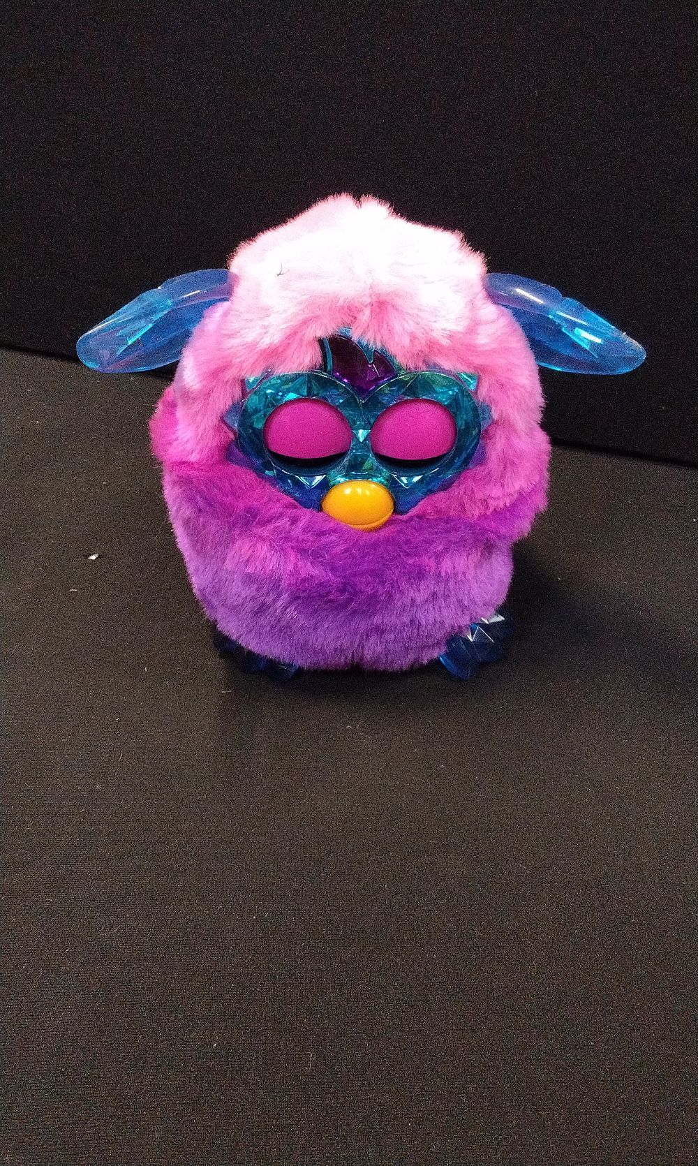 Lot 475: Furby Boom Crystal Figure