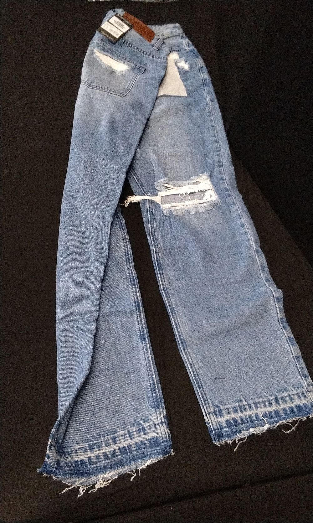 Lot 642: Brand New Pair of Mens Mennace